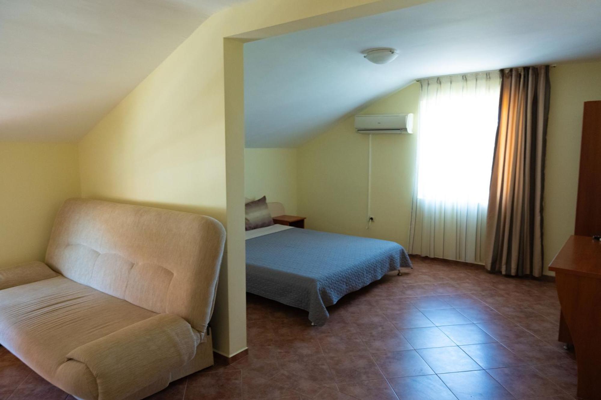 Zlatna Ribka Hotel Chernomorets Bagian luar foto