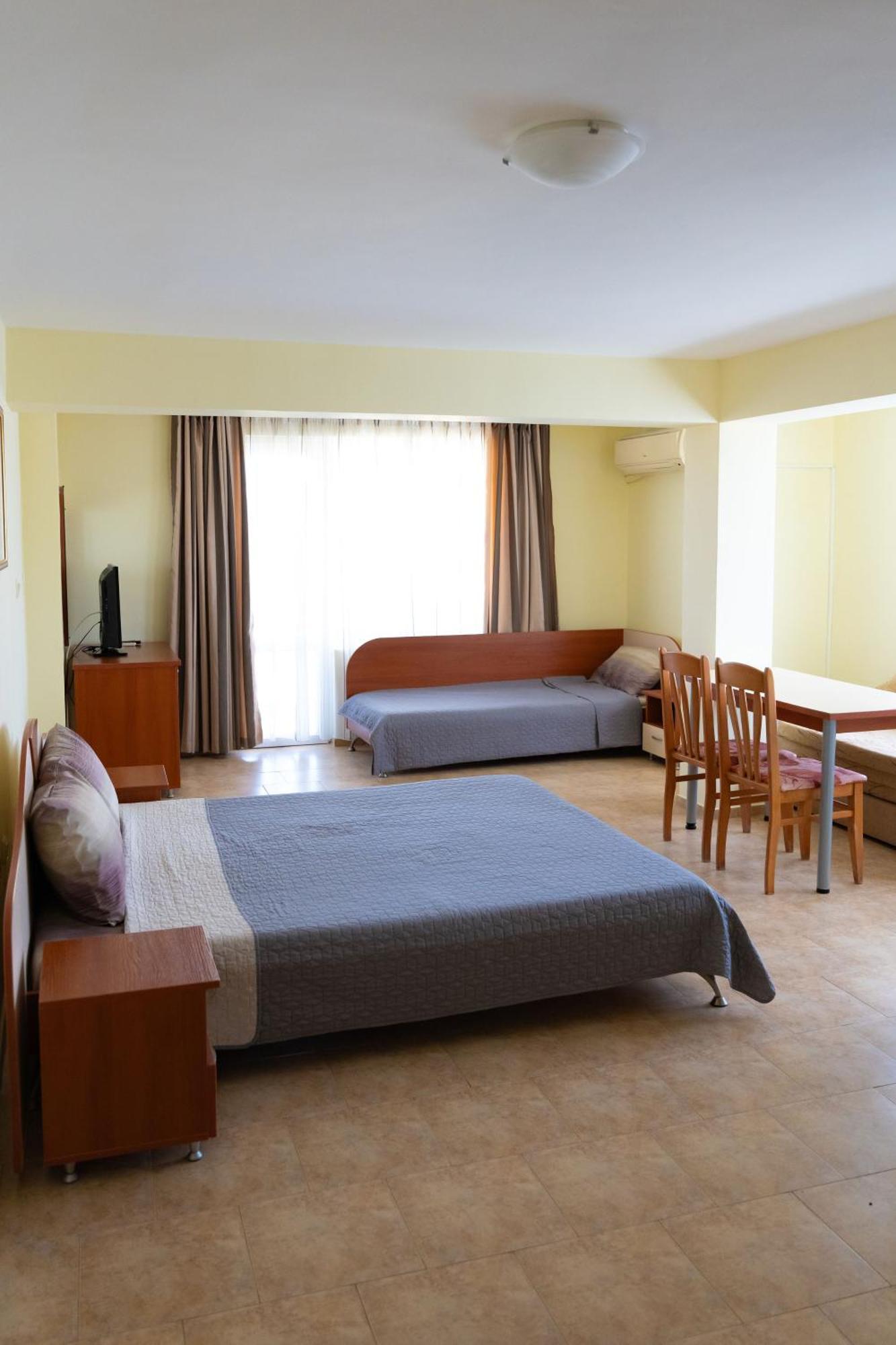 Zlatna Ribka Hotel Chernomorets Bagian luar foto