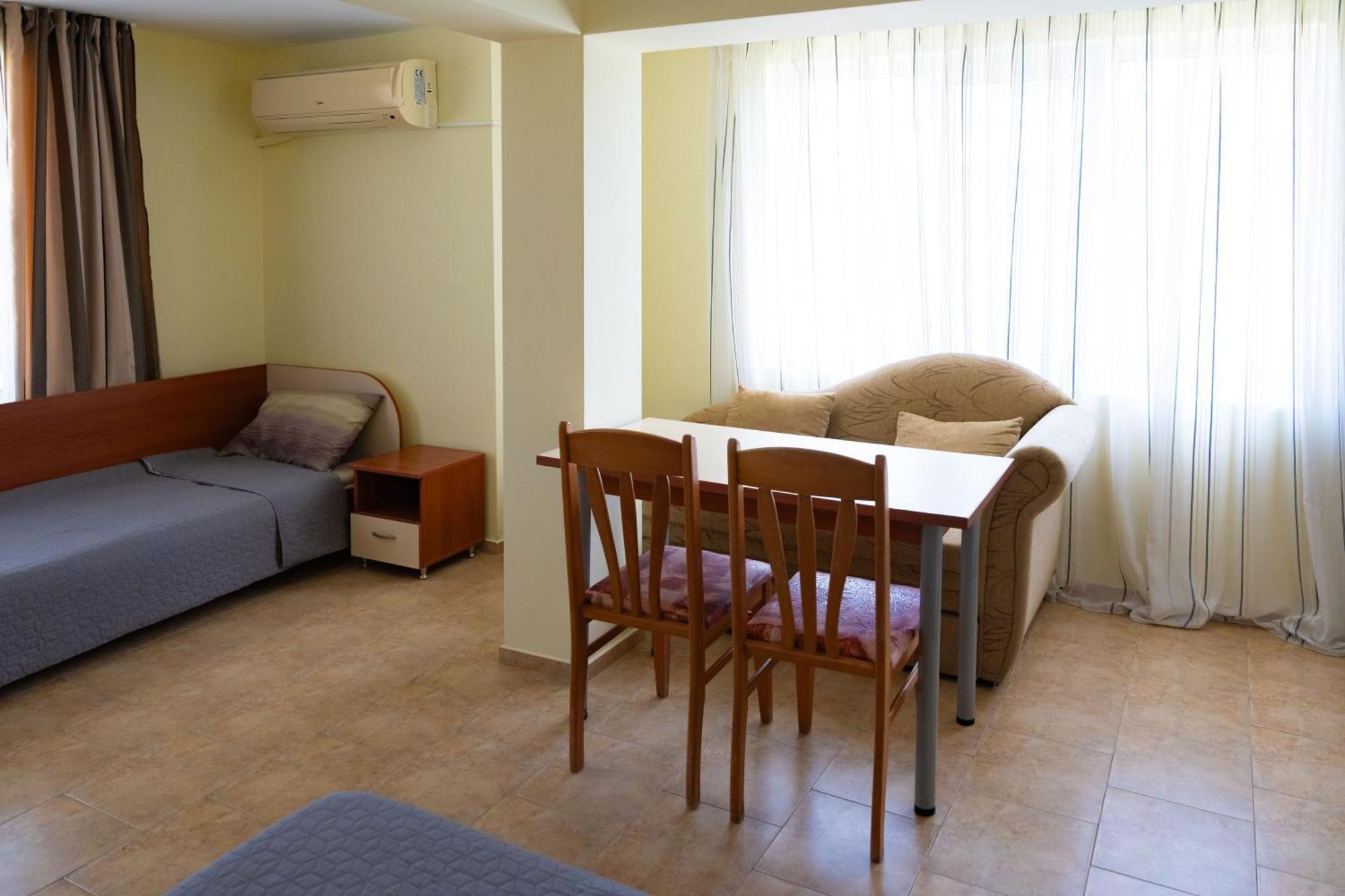 Zlatna Ribka Hotel Chernomorets Bagian luar foto