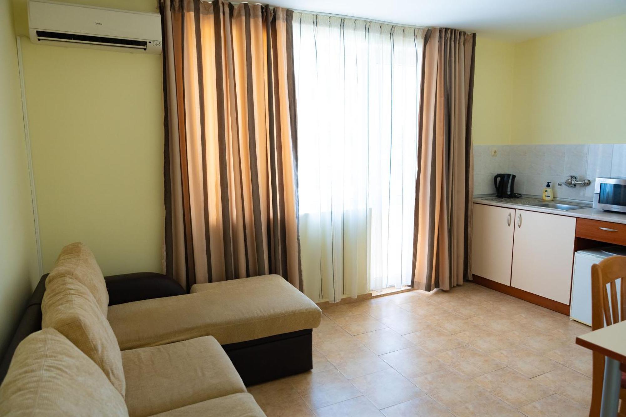 Zlatna Ribka Hotel Chernomorets Bagian luar foto