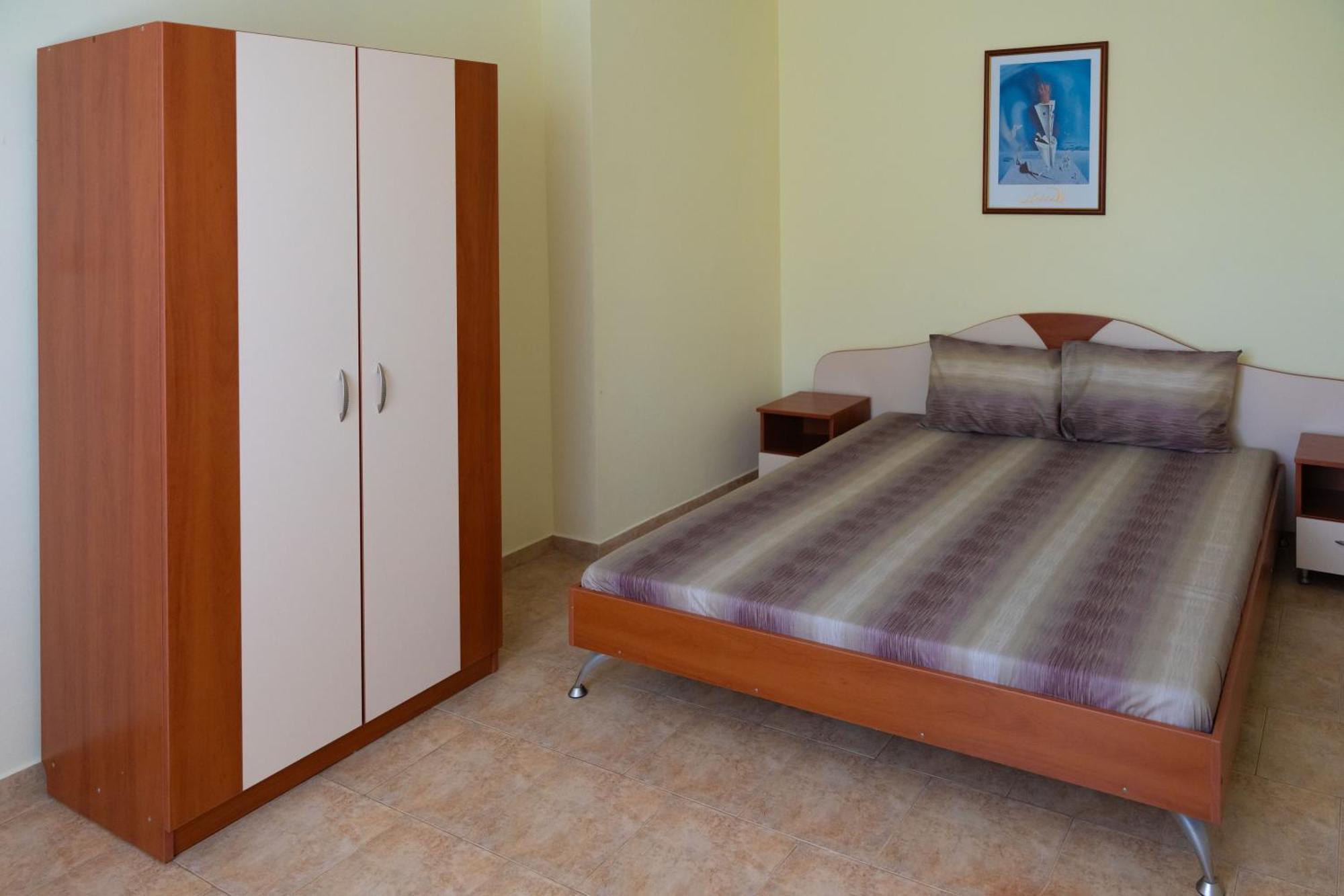 Zlatna Ribka Hotel Chernomorets Bagian luar foto