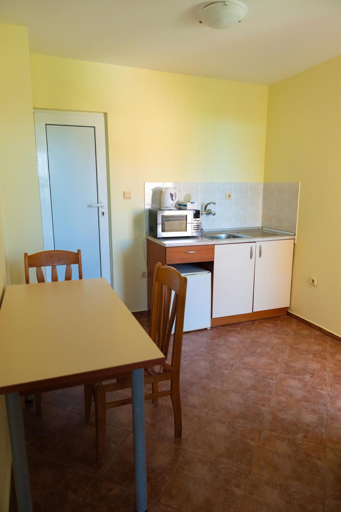Zlatna Ribka Hotel Chernomorets Bagian luar foto
